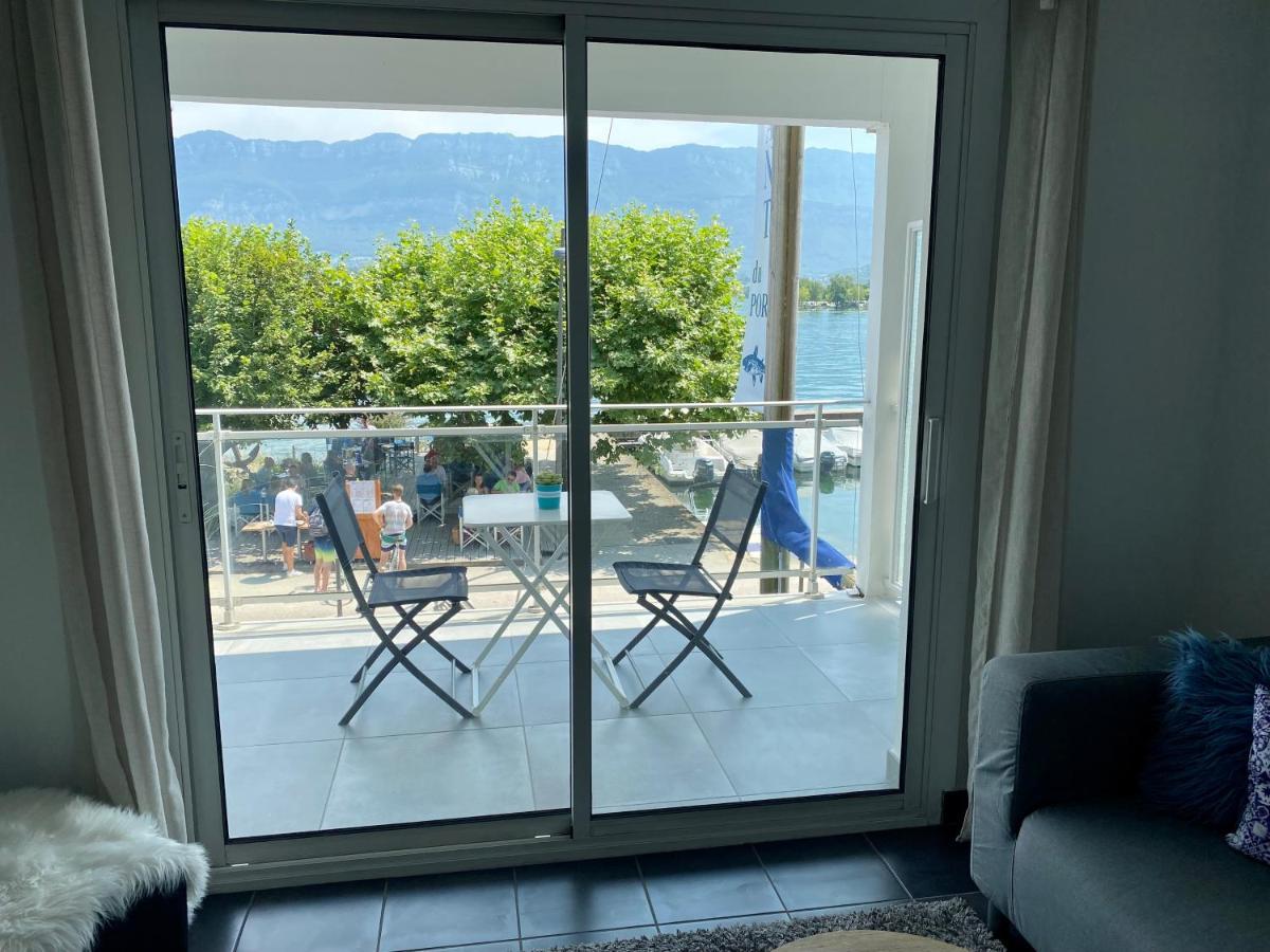 Pieds Dans L'Eau Au Lac Du Bourget Le Bourget-du-Lac Bagian luar foto